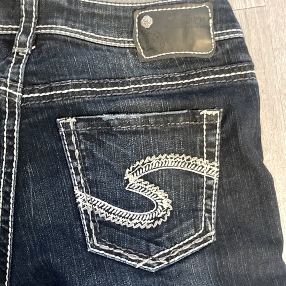 Suki High Rise Capris - Picture 3 of 9